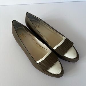 GH Bass Tan and White Fringe Loafers with Cream Accent